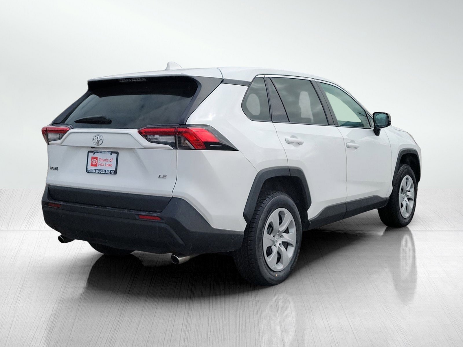 Used 2024 Toyota RAV4 LE FWD image 4