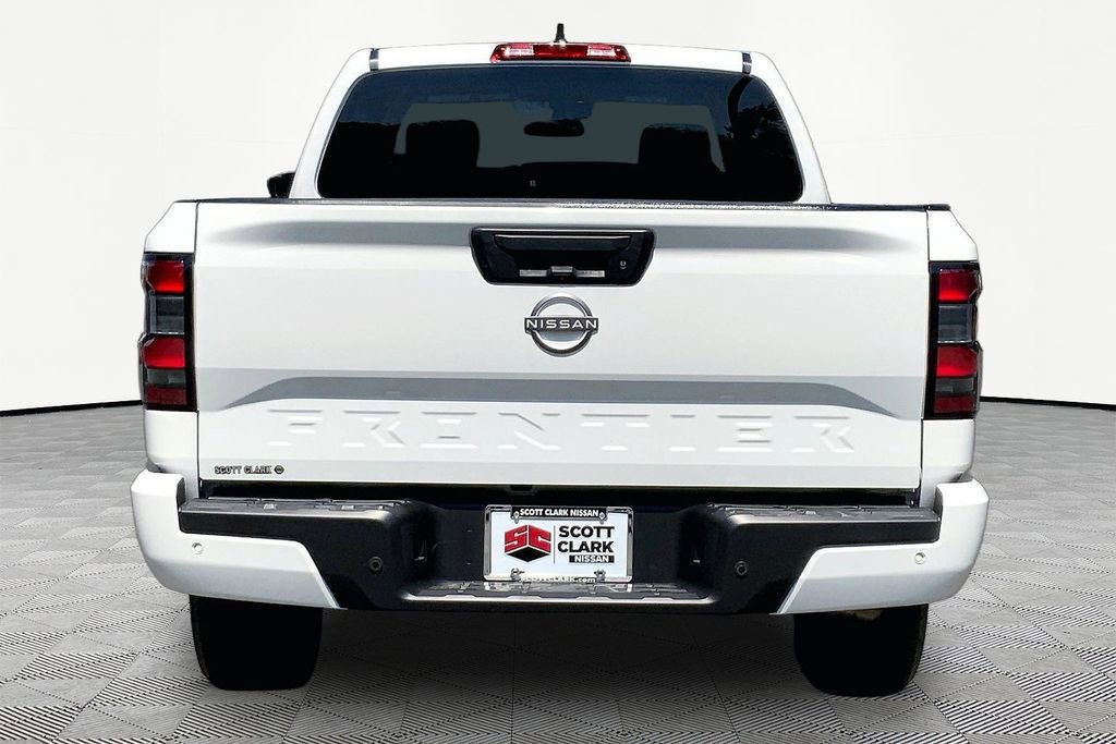 Used 2025 Nissan Frontier SV RWD image 6