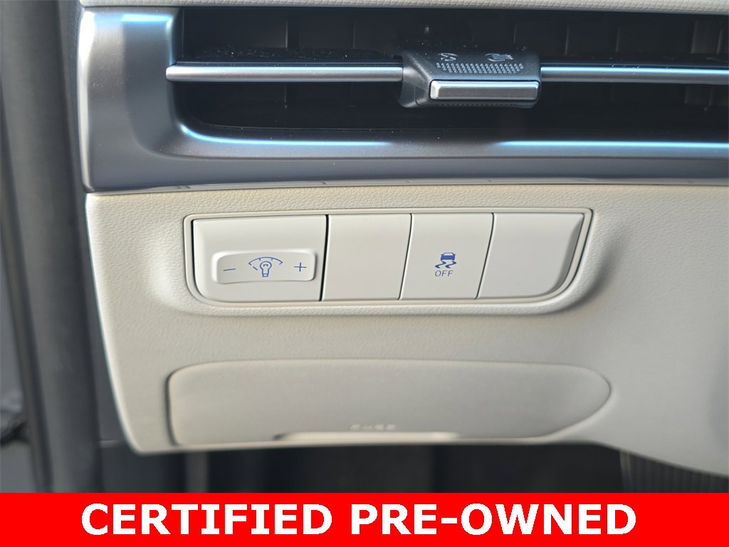 Certified 2025 Hyundai Tucson SE image 27