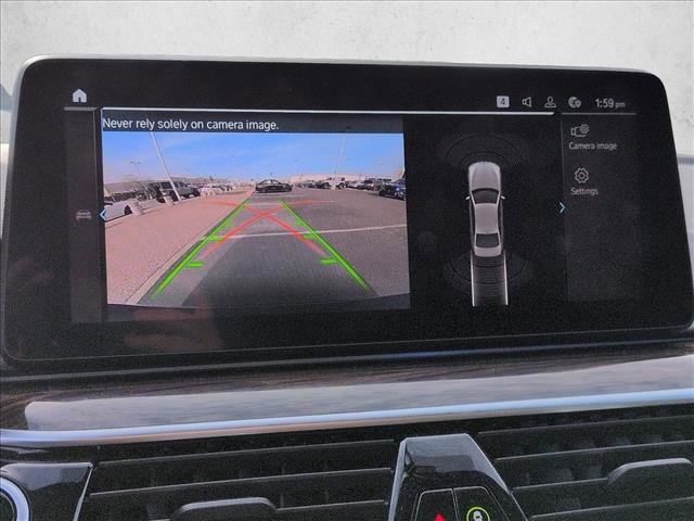 Used 2021 BMW 530e xDrive w/ Convenience Package image 14