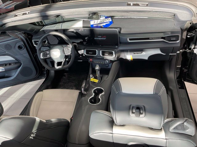 Used 2026 Ford Mustang GT Premium w/ GT Performance Package RWD image 22