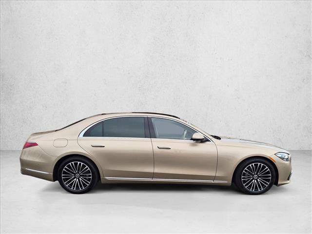 Used 2022 Mercedes-Benz S 500 4MATIC image 4