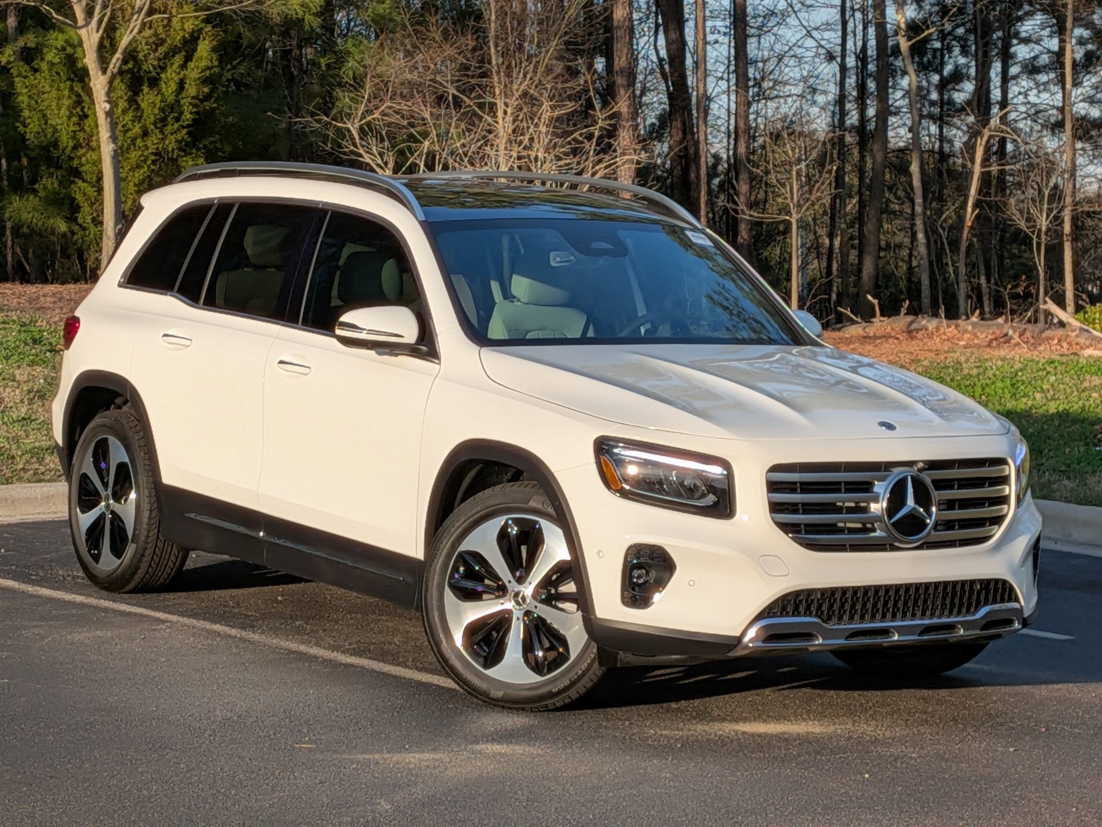 New 2026 Mercedes-Benz GLB 250 video 2
