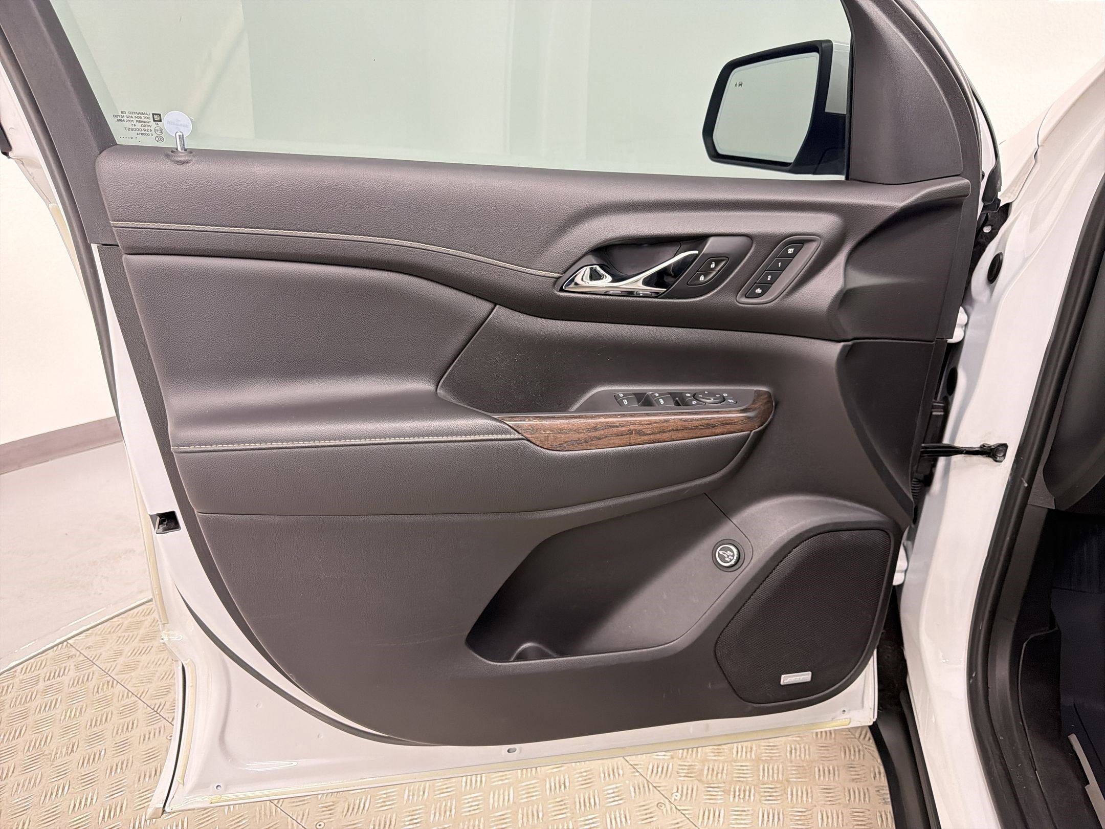 Used 2020 GMC Acadia Denali w/ Technology Package image 21