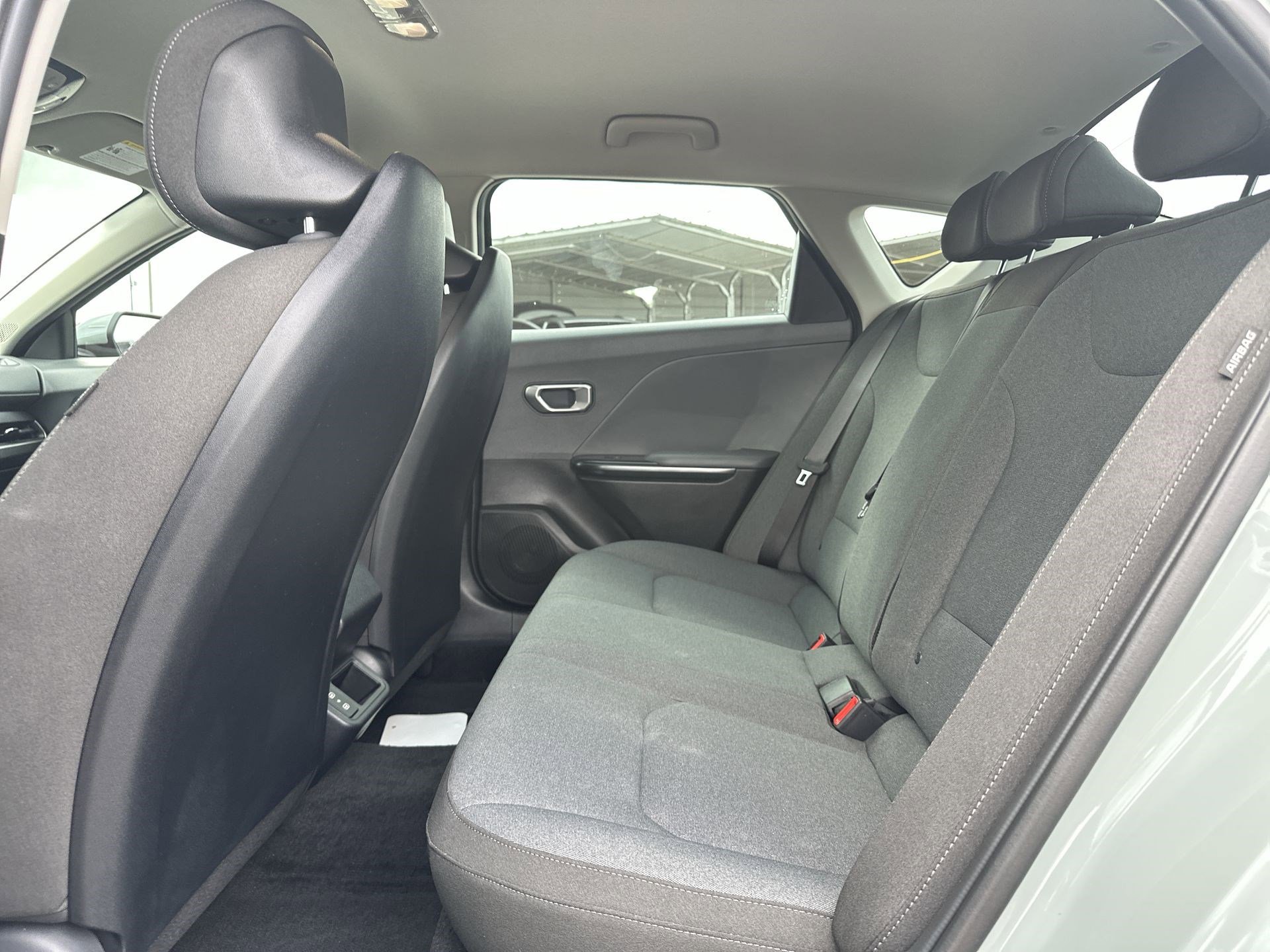 Used 2025 Kia K4 LXS image 23