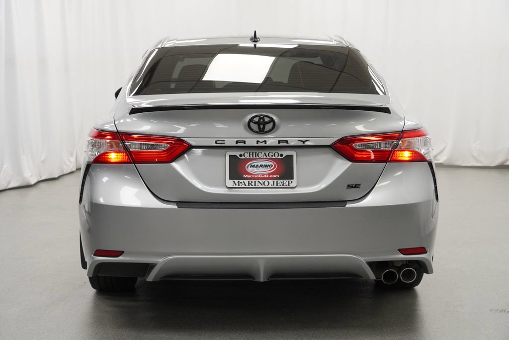 Used 2020 Toyota Camry SE FWD image 11