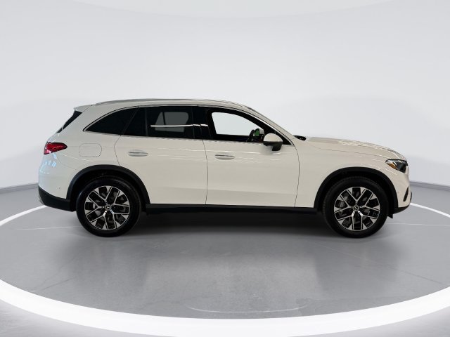 Certified 2025 Mercedes-Benz GLC 350e 4MATIC image 4