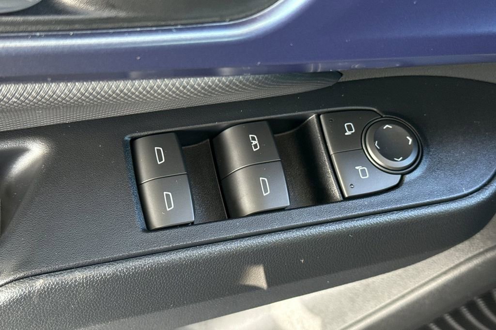 Used 2026 Chevrolet Equinox EV LT FWD image 18