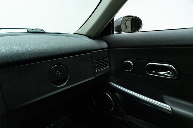 Used 2004 Chrysler Crossfire Limited image 27
