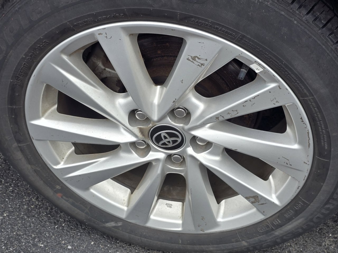 Used 2023 Toyota Camry LE w/ Convenience Package image 13