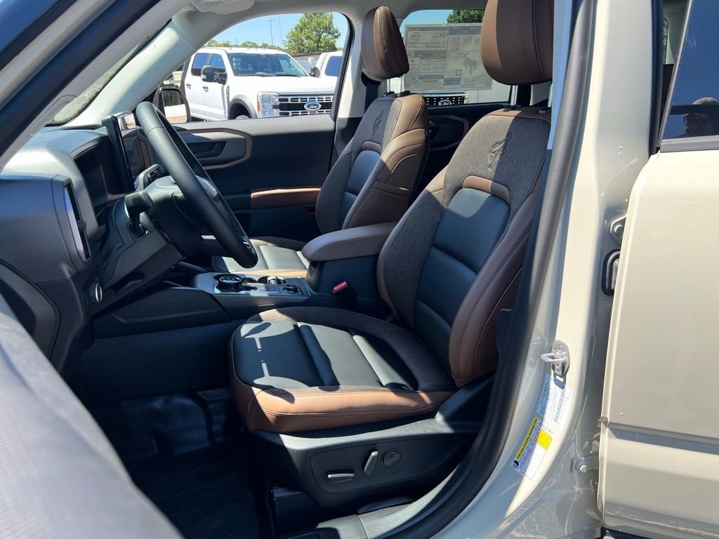 New 2025 Ford Bronco Sport Outer Banks w/ Sasquatch Outer Banks Package image 11