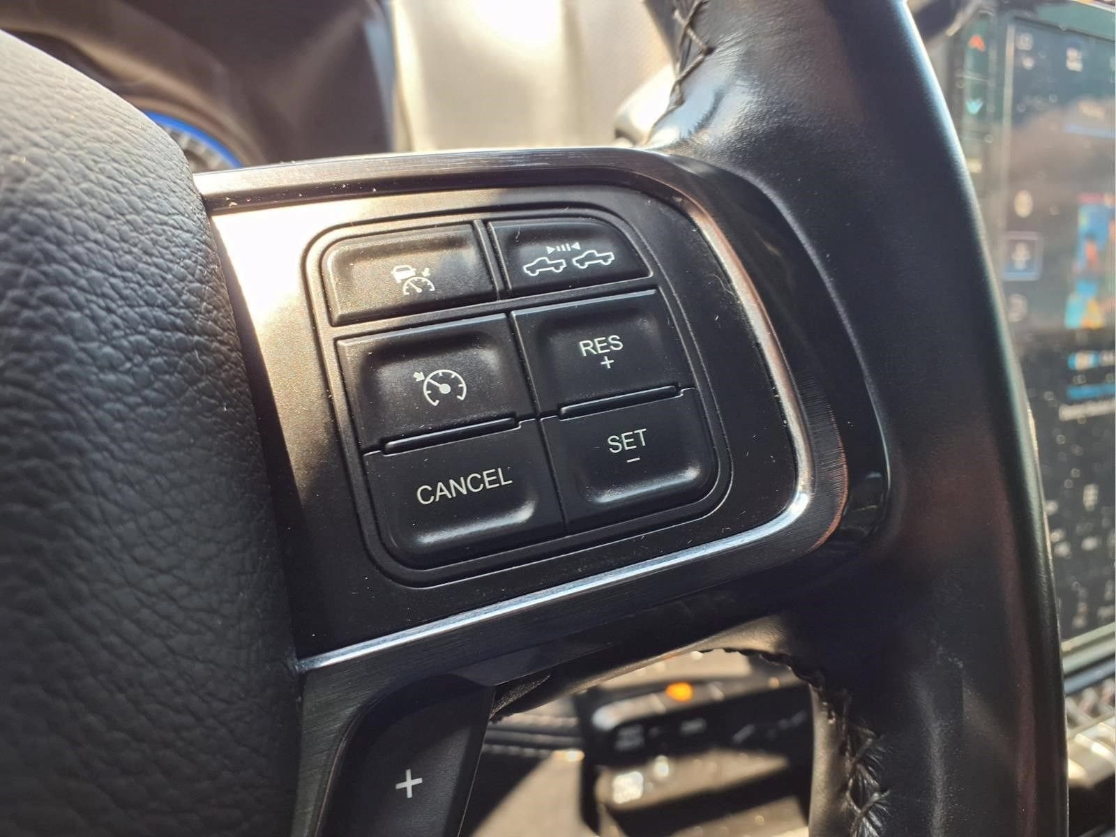 Used 2022 RAM 2500 Limited AWD/4WD image 17