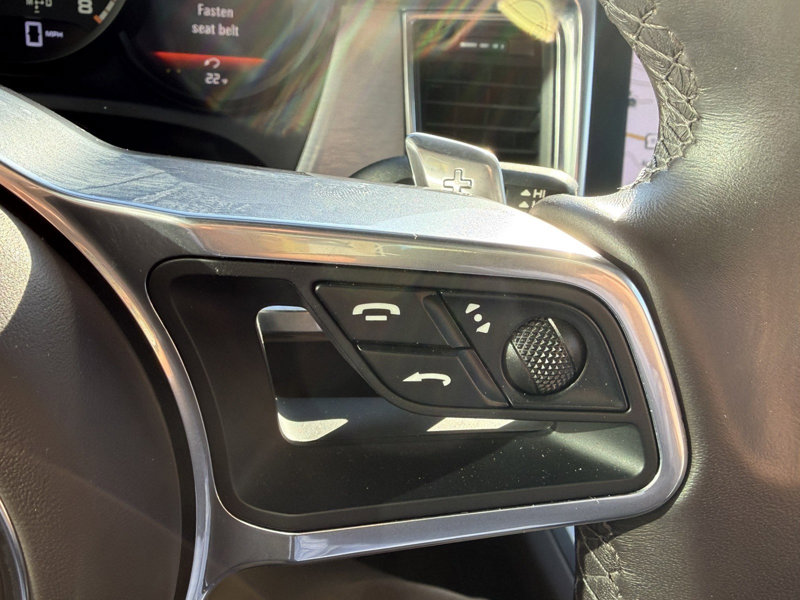 Used 2018 Porsche Macan Turbo image 16