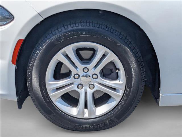 Used 2019 Dodge Charger SXT w/ Leather Interior Group RWD image 24