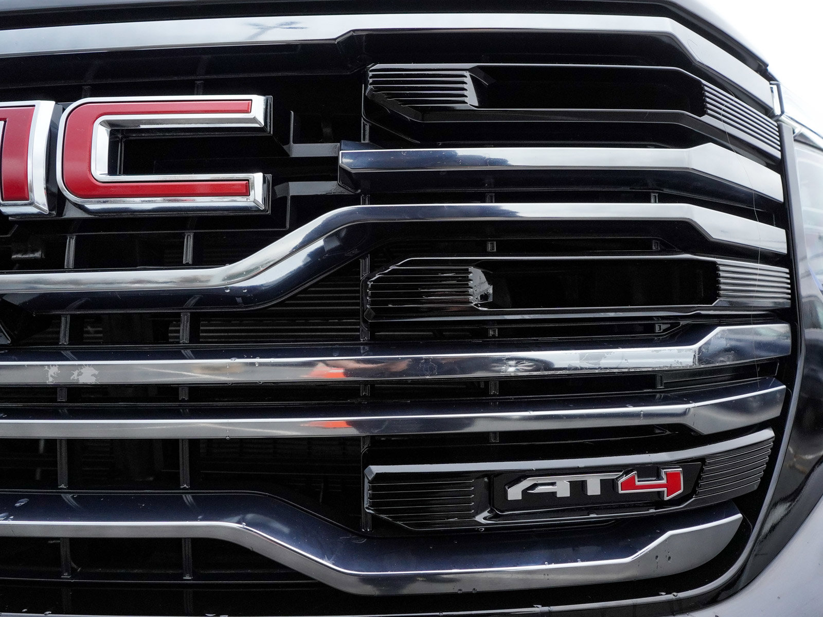 Used 2025 GMC Sierra 1500 AT4 w/ AT4 Premium Package image 47