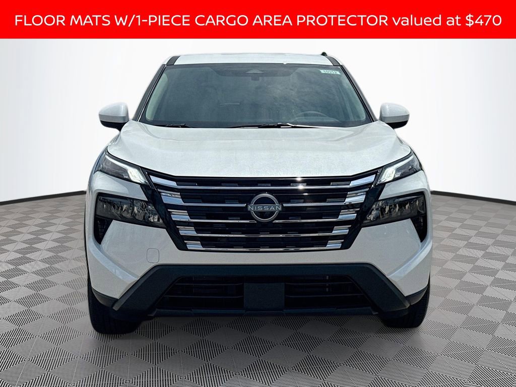 Used 2025 Nissan Rogue SV image 2