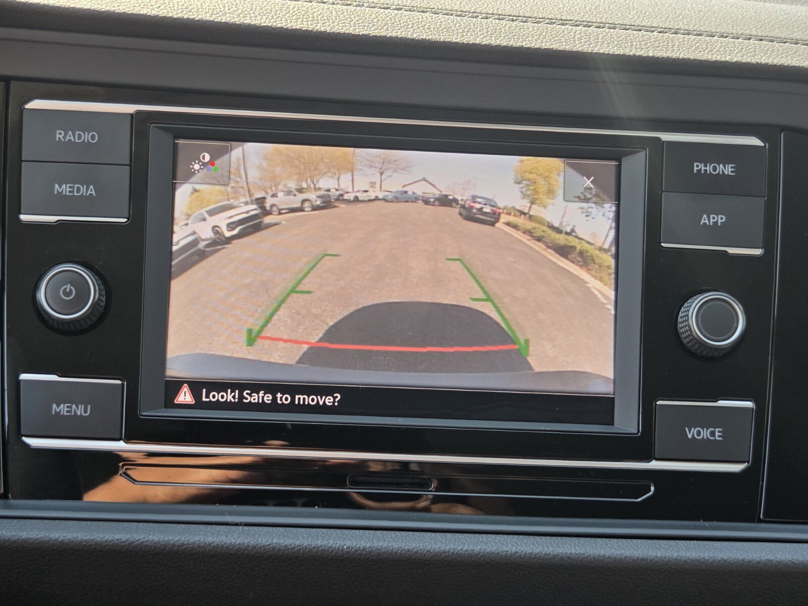 Used 2024 Volkswagen Jetta S image 28