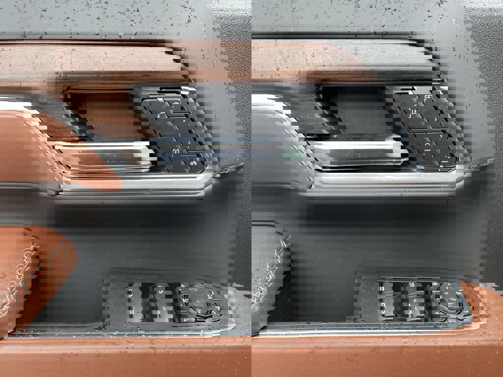 New 2025 GMC Sierra 2500 Denali Ultimate w/ Max Trailering Package image 24