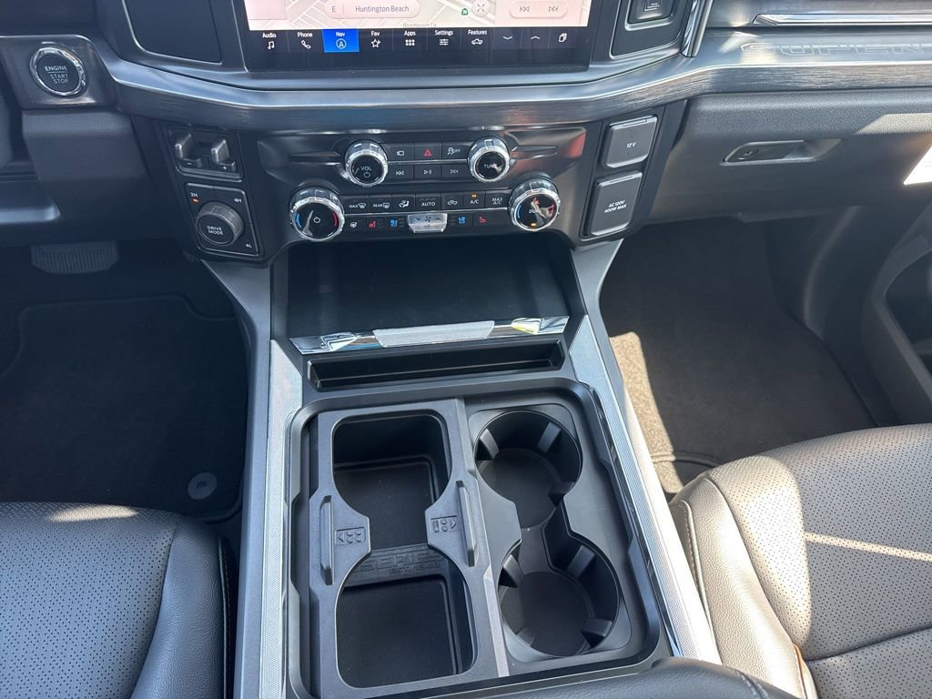 Used 2025 Ford F350 Lariat w/ FX4 Off-Road Package image 21