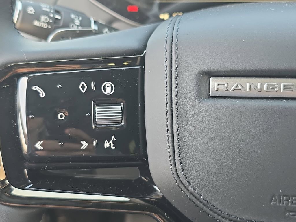 New 2026 Land Rover Range Rover Sport Dynamic SE AWD/4WD image 18