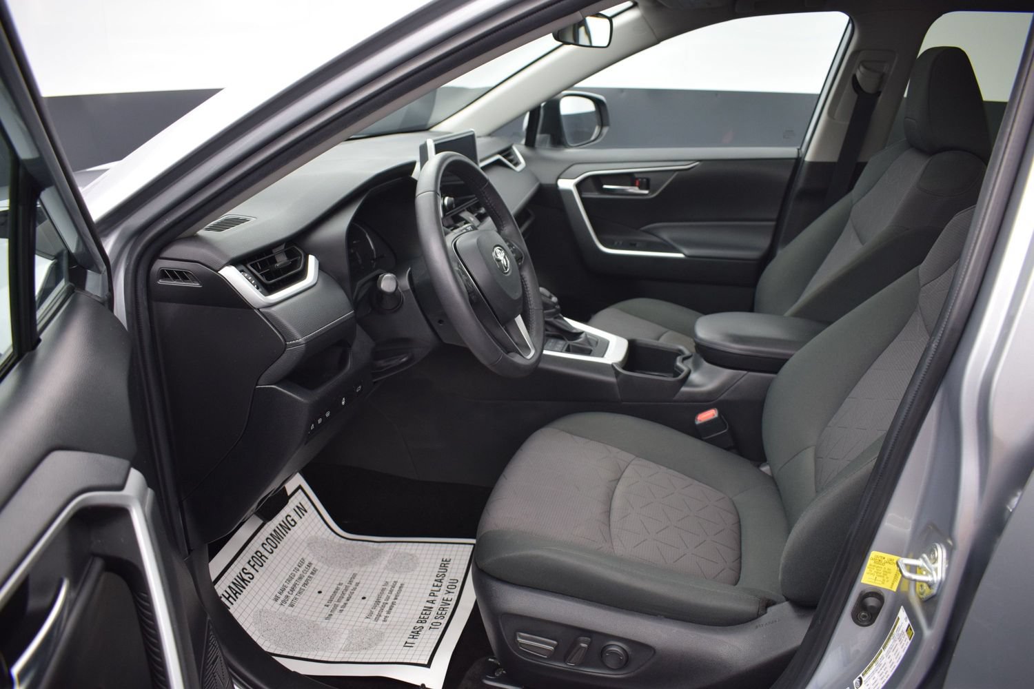 Used 2023 Toyota RAV4 XLE w/ Convenience Package AWD/4WD image 14