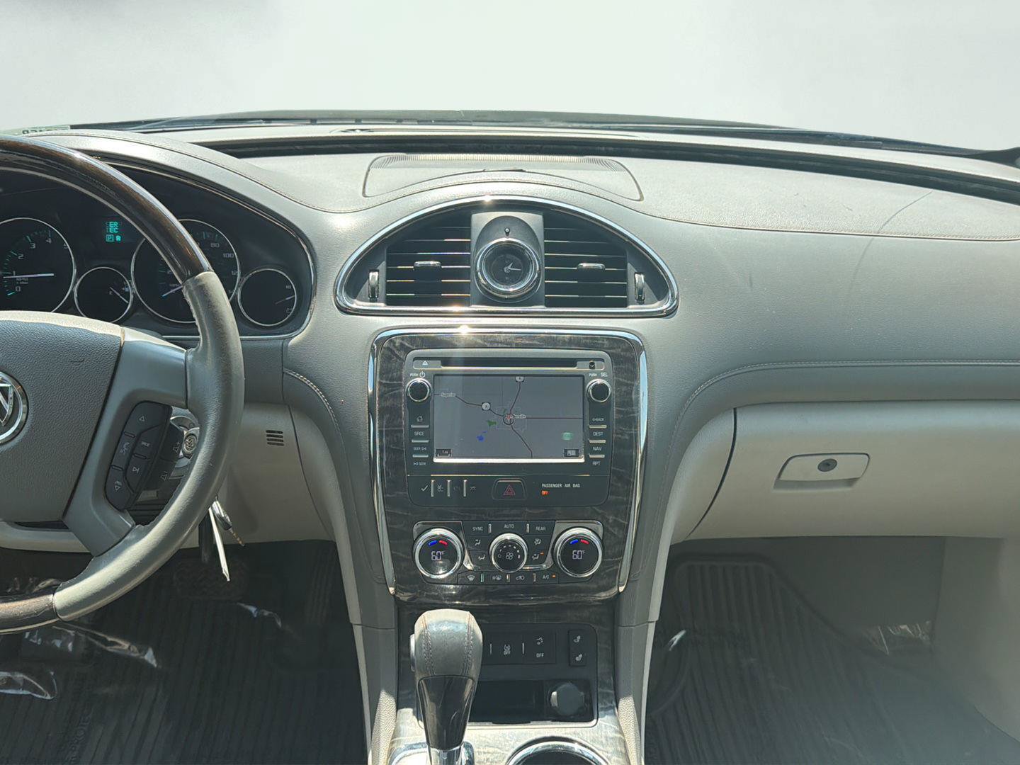 Used 2014 Buick Enclave Leather AWD/4WD image 2