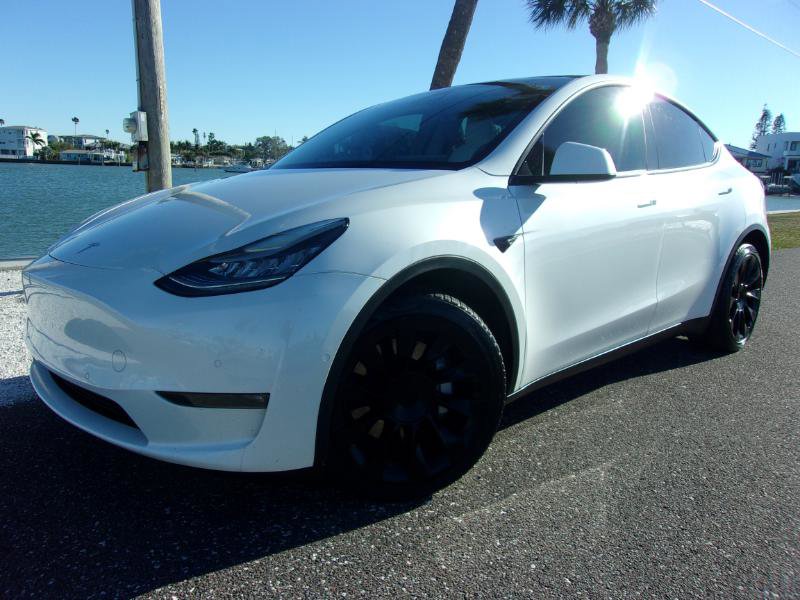 Used 2021 Tesla Model Y Long Range image 13