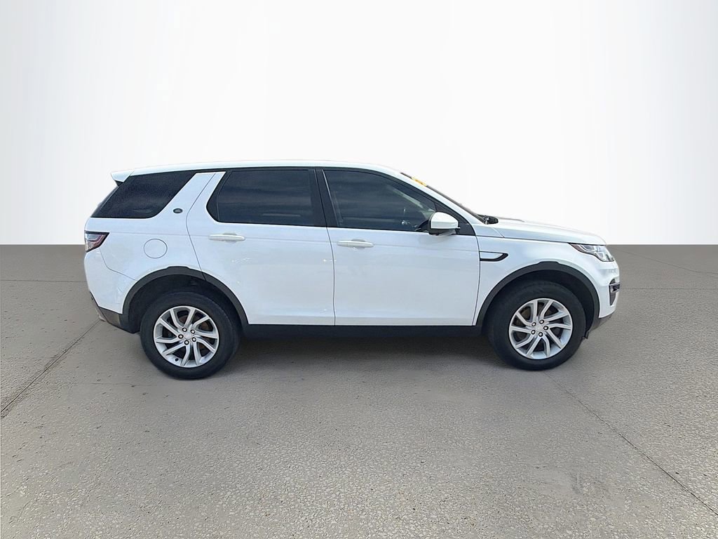 Used 2018 Land Rover Discovery Sport HSE image 3