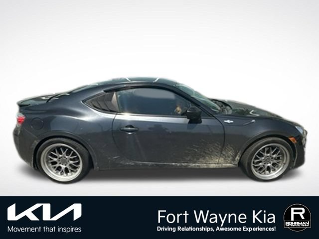 Used 2016 Scion FR-S RWD image 5