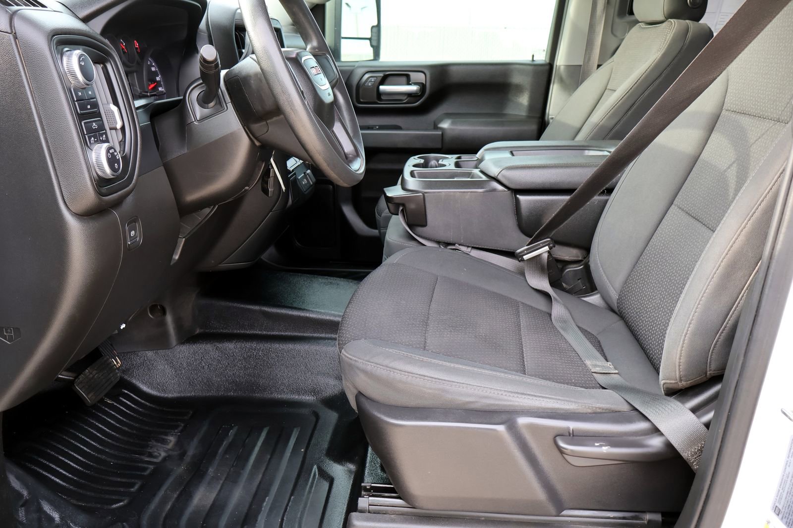 Used 2022 GMC Sierra 2500 Pro w/ Convenience Package image 19