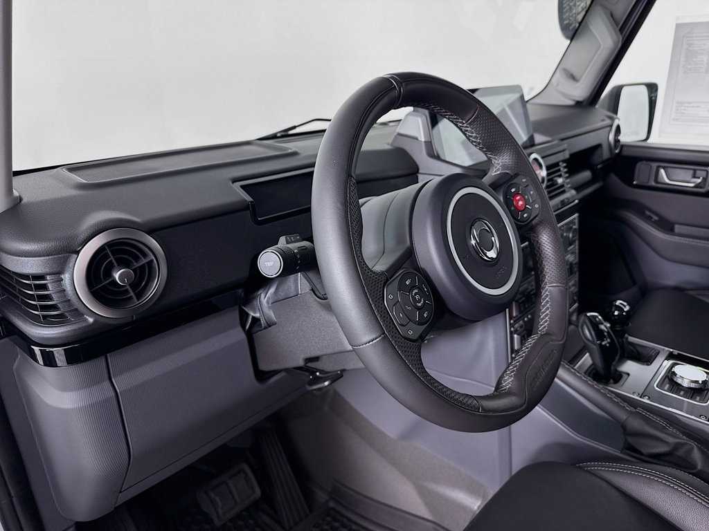 Used 2025 INEOS Grenadier Station Wagon AWD/4WD image 4