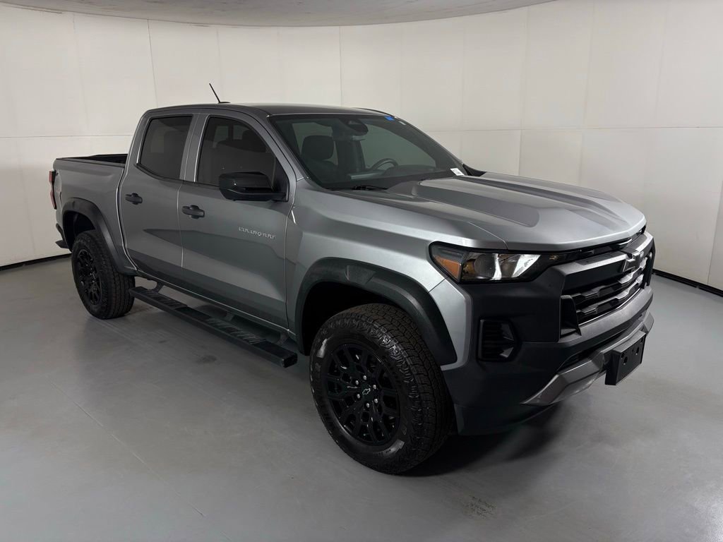 Used 2023 Chevrolet Colorado Trail Boss w/ Technology Package image 2