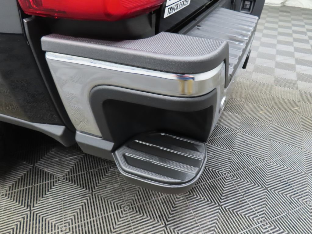 Used 2024 Ford F350 Lariat w/ Chrome Package image 49
