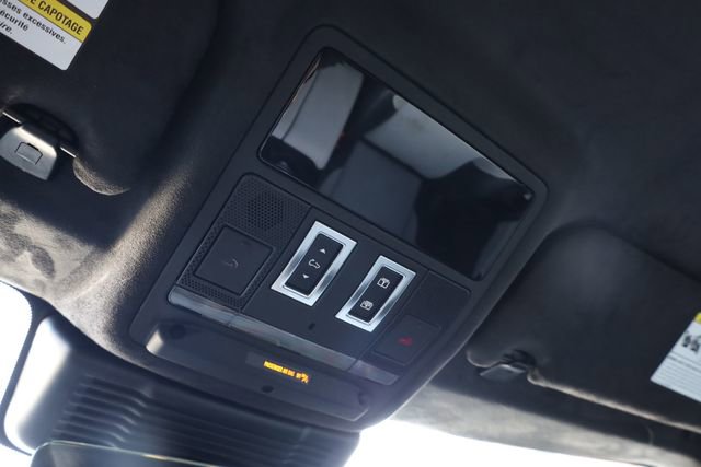 Used 2023 Land Rover Range Rover Evoque R-Dynamic SE image 20