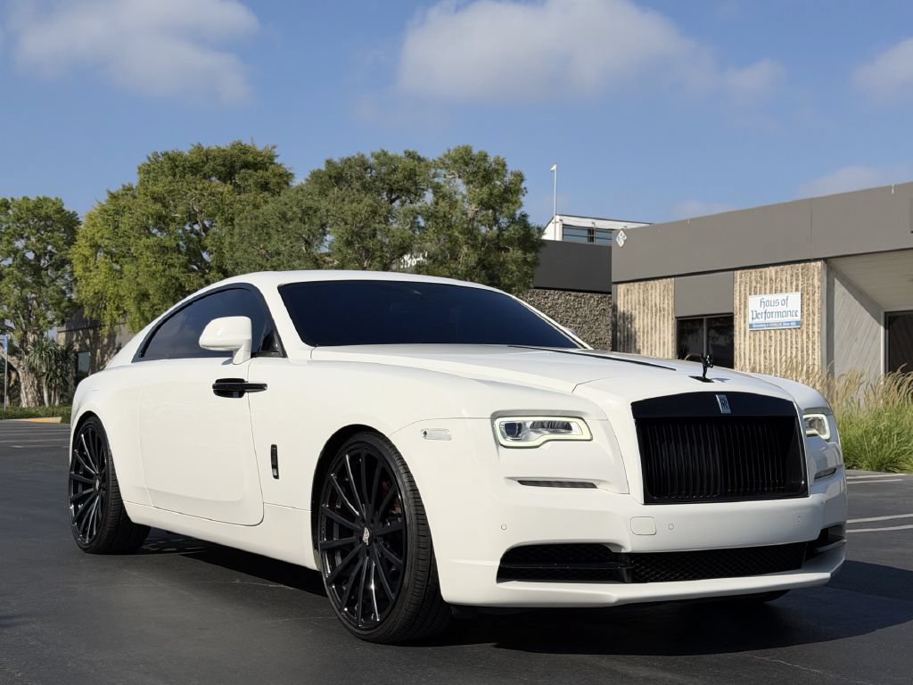 Used 2017 Rolls-Royce Wraith RWD image 6