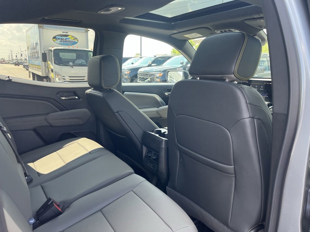 New 2025 Chevrolet Colorado ZR2 image 29