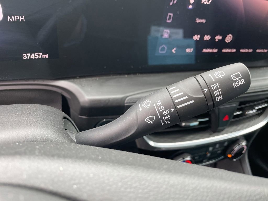 Used 2024 Buick Encore GX Sport Touring image 16