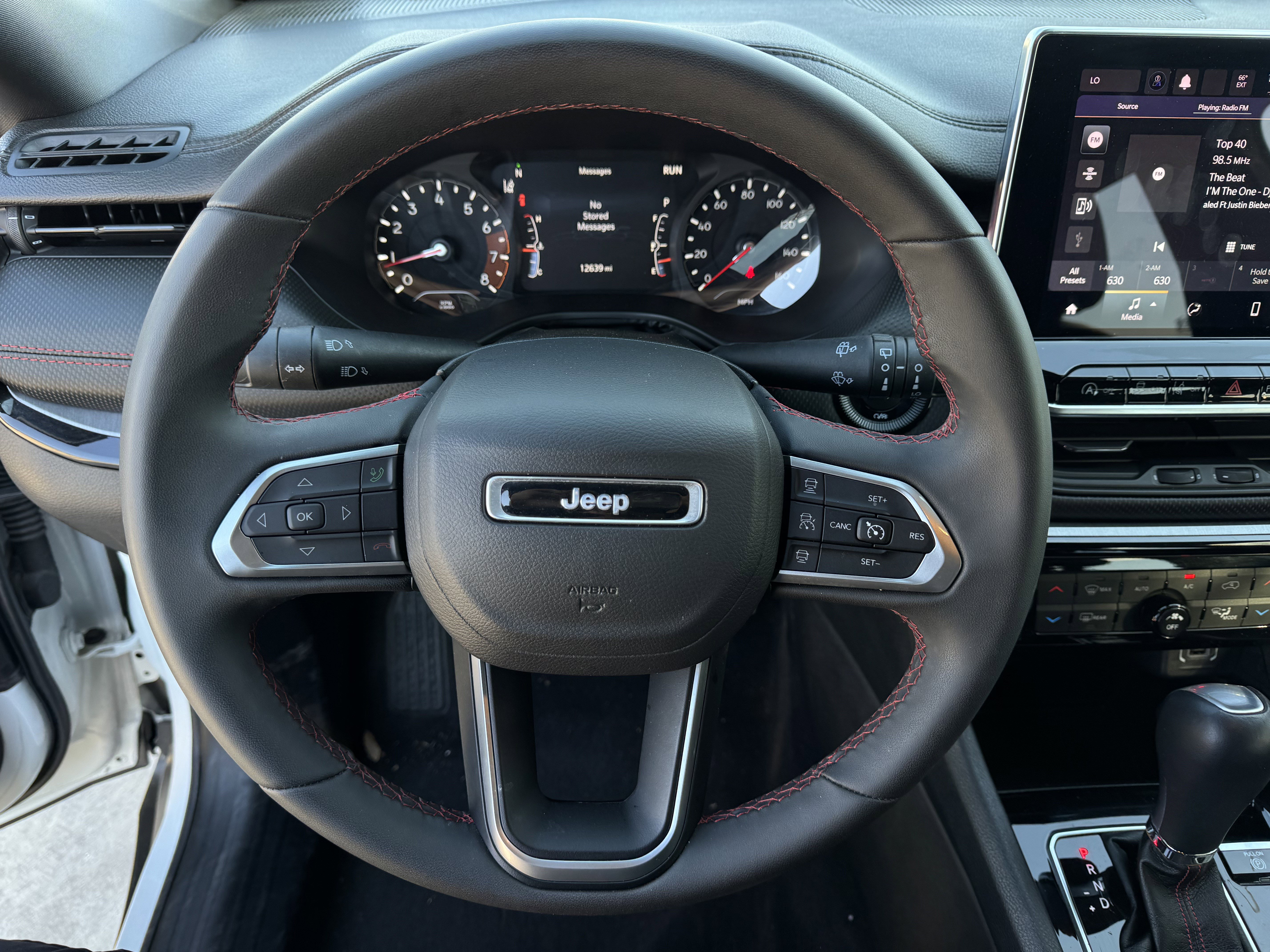 Used 2024 Jeep Compass Trailhawk image 16