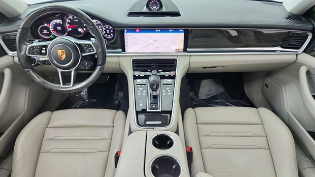 Used 2018 Porsche Panamera 4S image 19