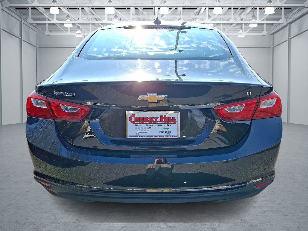 Used 2024 Chevrolet Malibu LT image 4