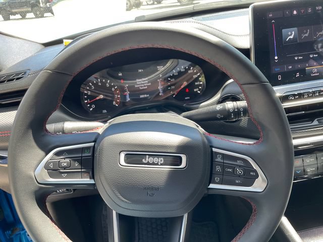 Used 2017 Chrysler Pacifica Touring-L FWD image 29