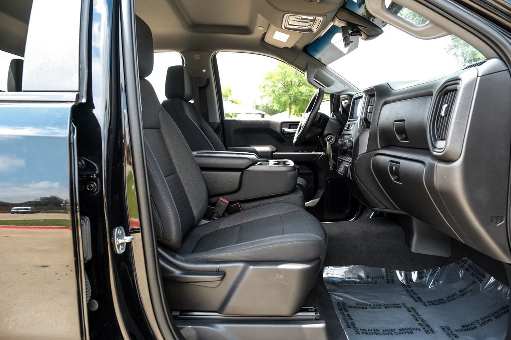 Used 2022 Chevrolet Silverado 1500 Custom w/ Safety Confidence Package AWD/4WD image 31