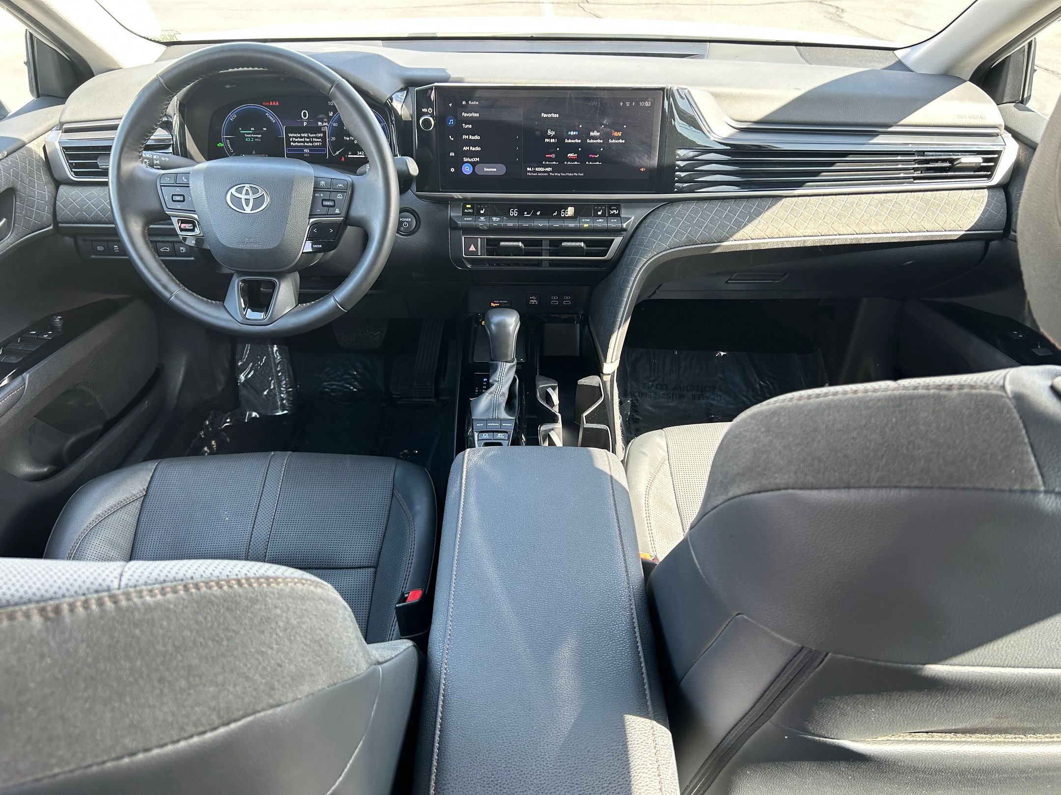 Used 2025 Toyota Camry XLE image 23