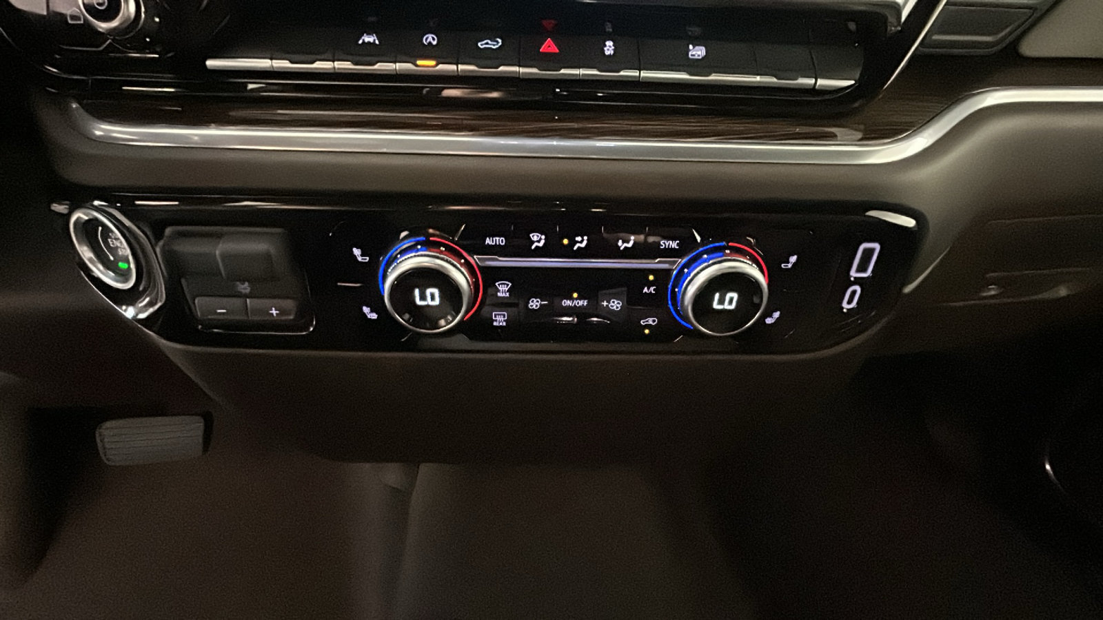 New 2026 GMC Sierra 1500 SLE AWD/4WD image 25