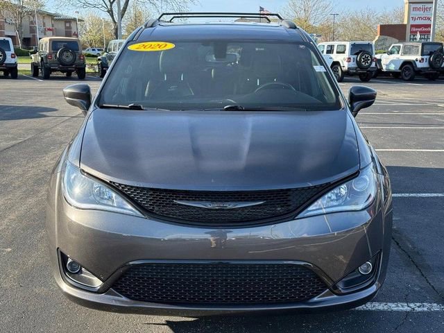 Used 2020 Chrysler Pacifica Touring-L AWD/4WD image 10