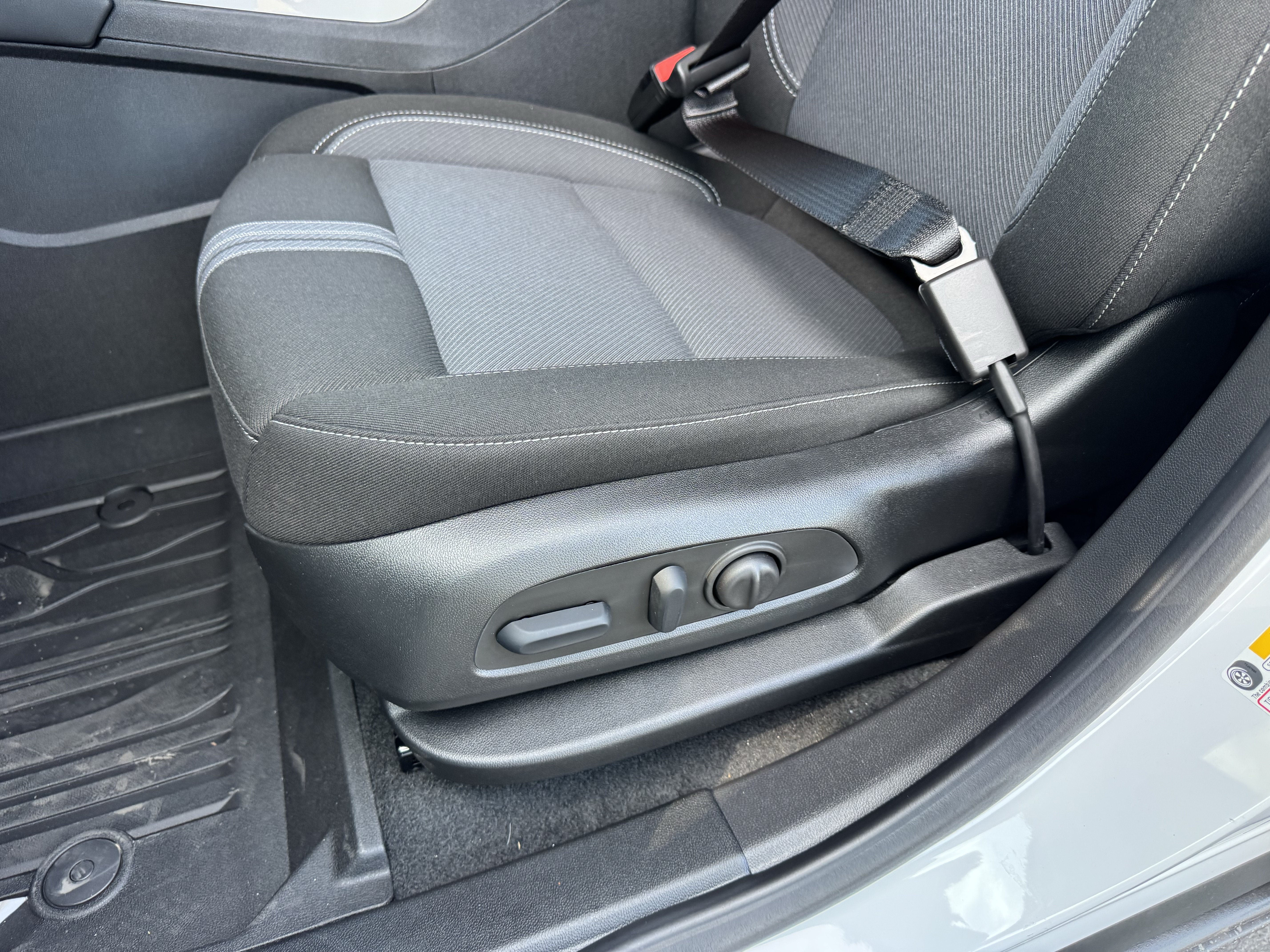 New 2026 Chevrolet Blazer LT w/ LPO, Floor Liner Package FWD image 14