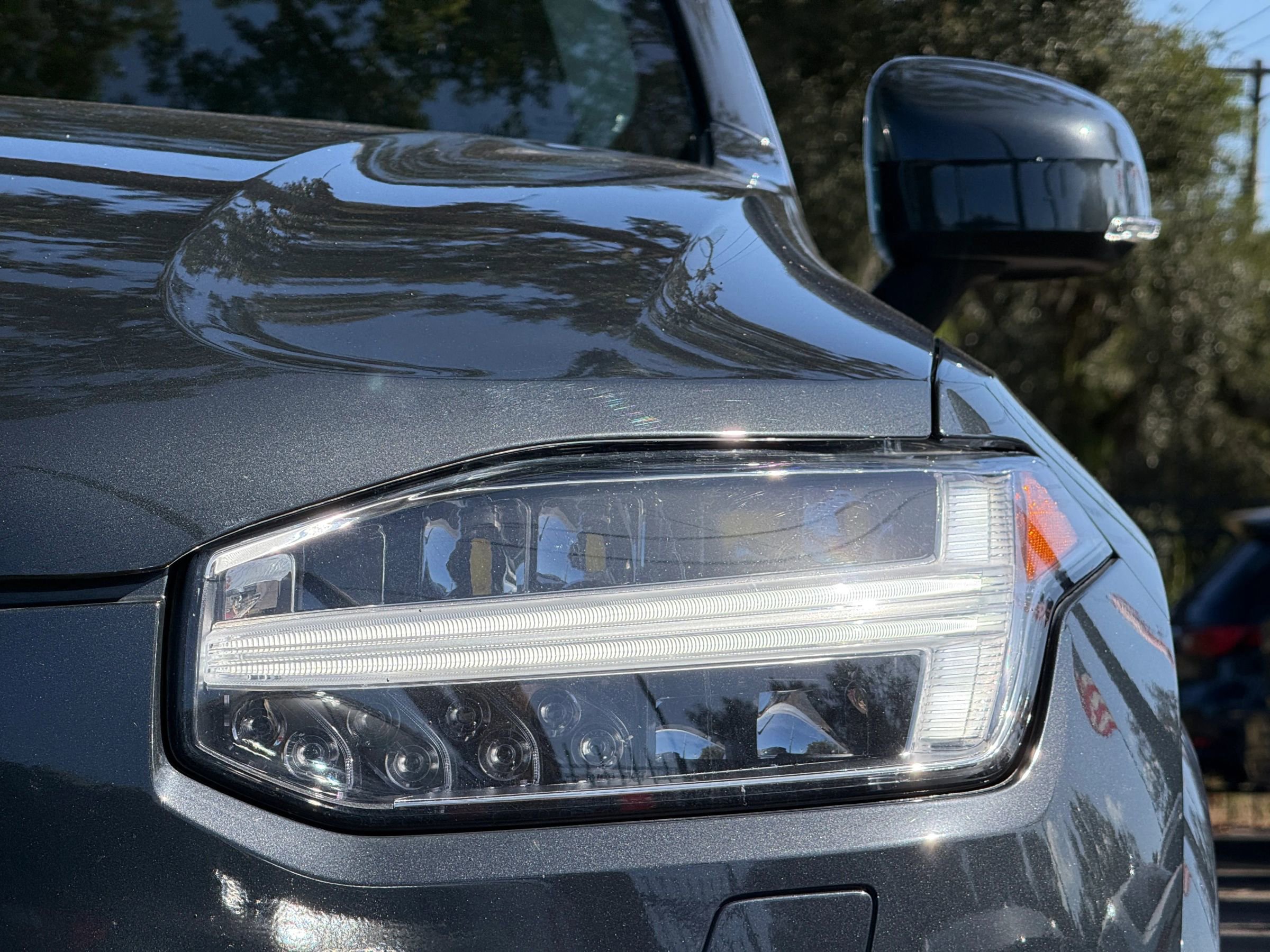 Used 2022 Volvo XC90 T5 Momentum w/ Climate Package image 9