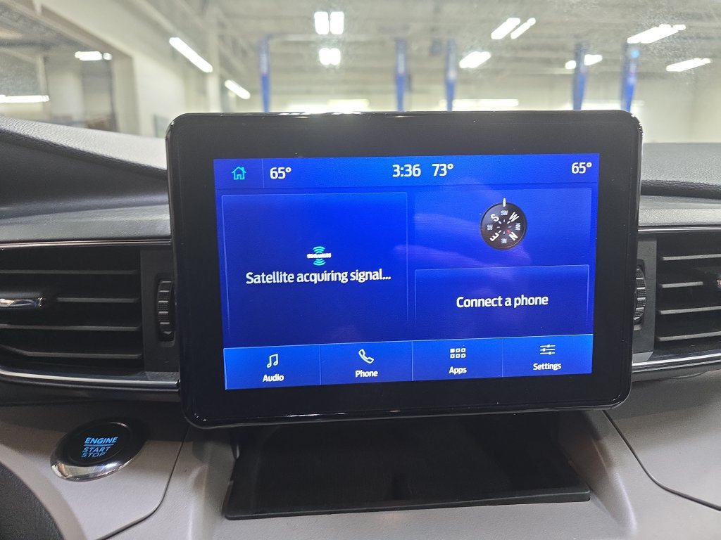 Used 2023 Ford Explorer XLT w/ Equipment Group 202A AWD/4WD image 24
