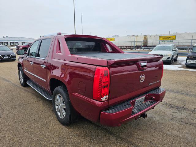 Used 2007 Cadillac Escalade EXT w/ Information Package image 3