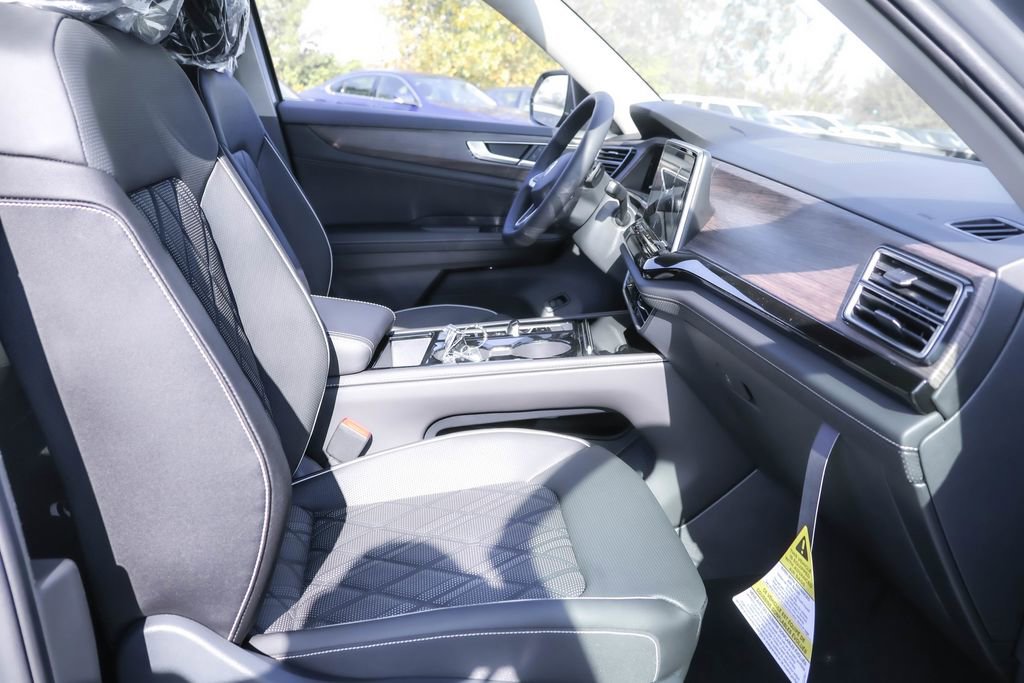 New 2026 Volkswagen Atlas SEL Premium R-Line image 39